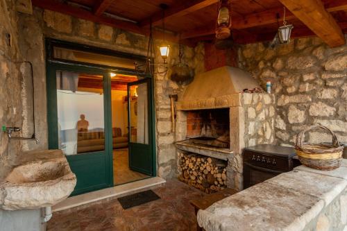 Iekārtas, Village house Ana Dubravica in Dusina