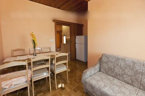 Apartment in Tucepi with sea view, balcony, air conditioning, WiFi 3674-1, Tučepi (foto 8)