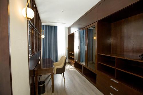 TARA VILLA (BT6B-40 HA LONG GOLF RESORT).