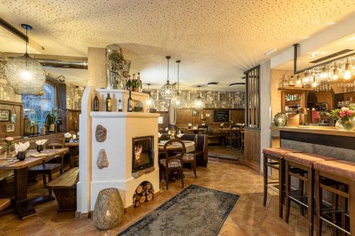 Appartement Zillertal Klee mit Restaurant KleemenTine