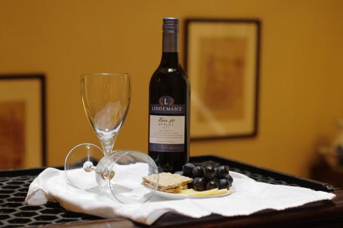 Thistle Hotel - image 8