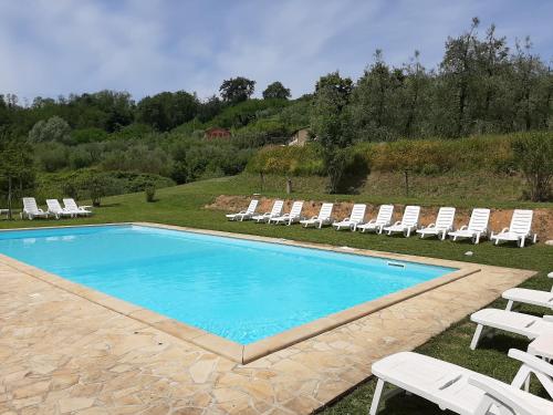  Modern Apartment Montecarlo, pool in Montecarlo