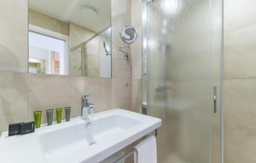 Hotel IRIS - image 7