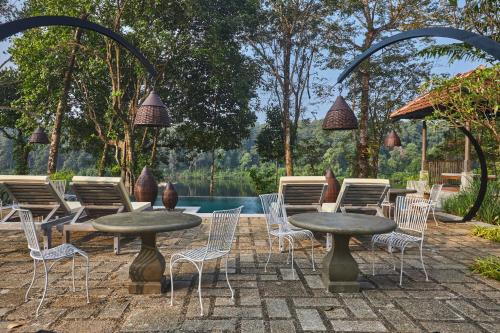 Restorāns, Periyar River Lodge in Kuttampuzha