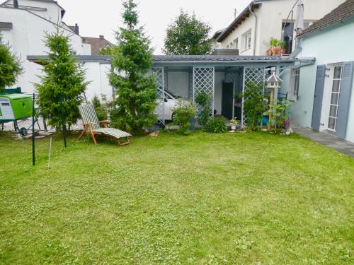 Exterior view of Steyr Mitte 2 Schlafzimmer Apartment ruhig mit Carport und Garten