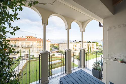  PooL - Relais Fasanella - by Host4U in Toscolano-Maderno