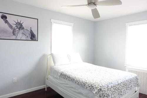 Best Home To Visit NYC+Hot Tub+EWR Airport+Free Parking in Hillside, USA