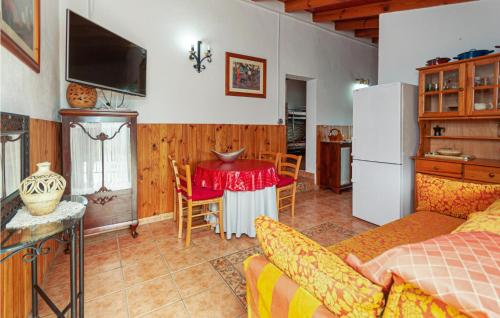 Awesome Home In Antequera With Wifi