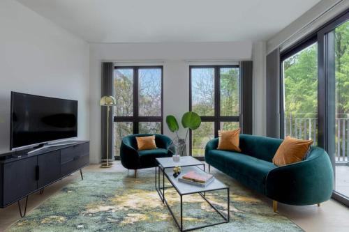 EXQUISITE DIGITAL NOMADS LARGE DESIGN HOUSE Off REGENTS PARK - image 5