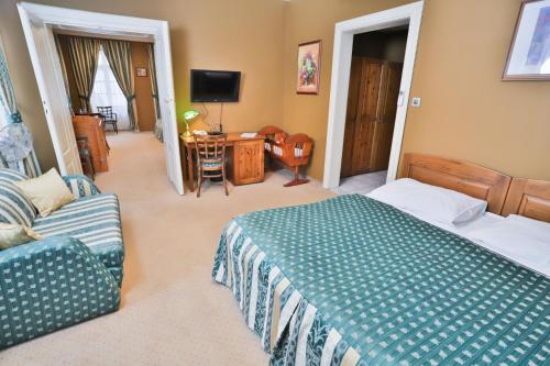 room detail thumbnail 1