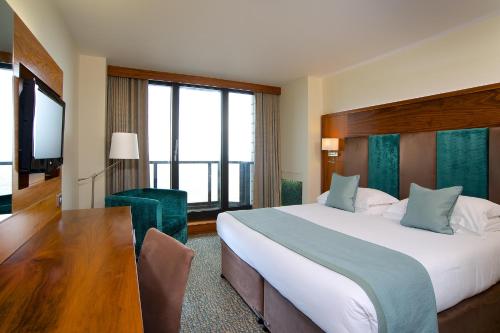 Superior Double or Twin Room with Sea View