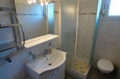 Apartment in Zadar with sea view, balcony, air conditioning, WiFi 858-2, Zadar (Foto 9)