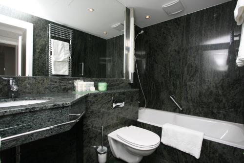 Suite with Balcony