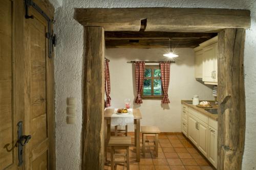 Domačija Šeruga Countryside hotel (Domacija Seruga Countryside hotel) in 新梅斯托