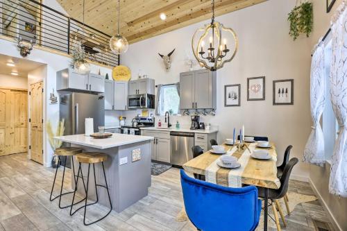 Modern Mtn Cabin Less Than 2 Mi to St Marys Glacier in Idaho Springs, USA