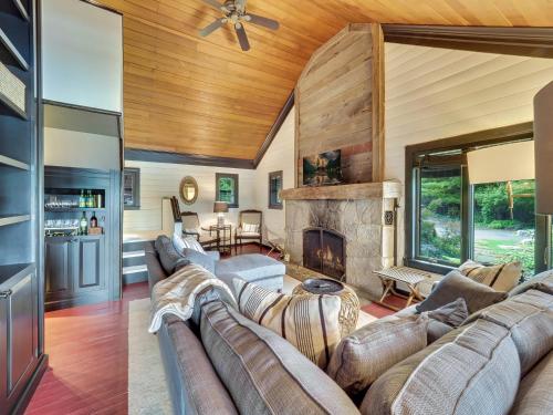 Black Duck Cottage in Charlevoix, USA