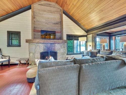 Black Duck Cottage in Hayes Township