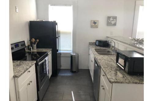 Impressive Cozy Historic 2BR Apt Near Downtown in San Antonio, USA
