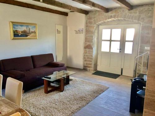  Charming old Istrian stone house in Marasi