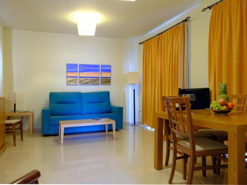 Apartamentos Marina Turquesa - image 2