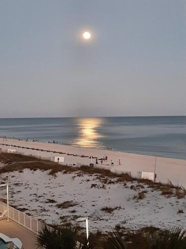 Ocean House 1406 - image 4