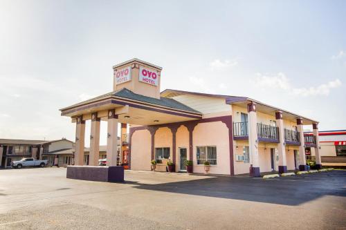 OYO Hotel Texarkana North Heights AR Hwy I-30