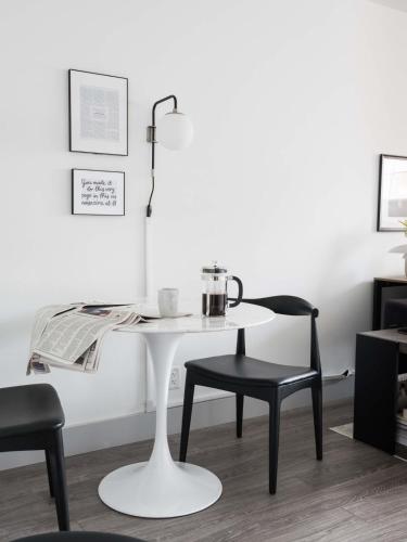 Modern CWE 1BR near BJC by Zencity - image 2