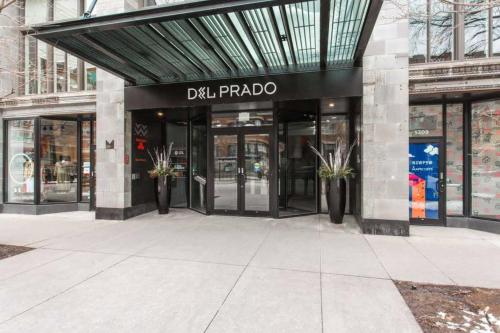Trendy HP 2BR with Fast Transit to UChicago & DT by Zencity - image 33