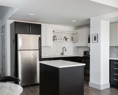 Modern CWE 2BR near BJC by Zencity - image 11