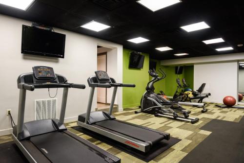 Warm CWE 1BR near BJC by Zencity - image 13