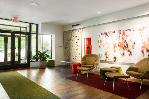 Warm CWE 1BR near BJC by Zencity - image 12
