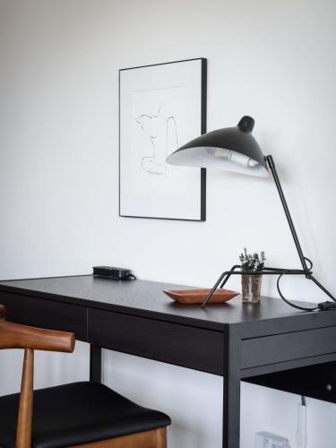 Warm CWE 1BR near BJC by Zencity - image 11