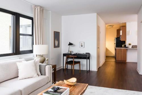 Warm CWE 1BR with Forest View by Zencity - image 11