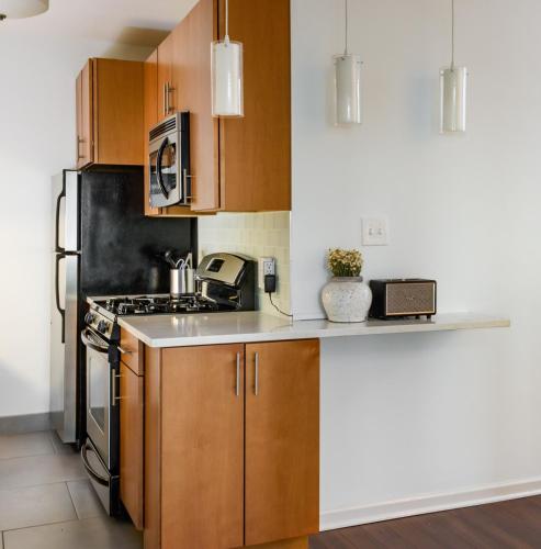 Warm CWE 1BR with Forest View by Zencity - image 7