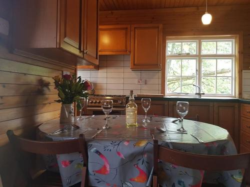 Pine Cabin, Strathyre. A cosy escape from it all. in Стратйр