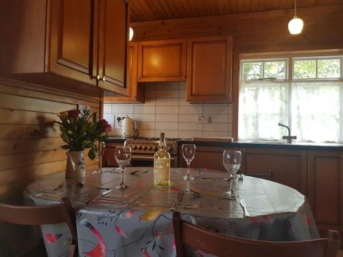Pine Cabin, Strathyre. A cosy escape from it all. in Стратйр