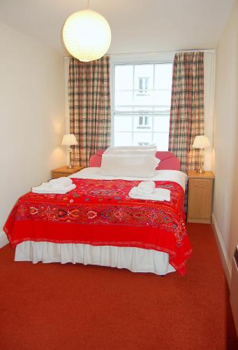 Royal Mile Apartment - main image