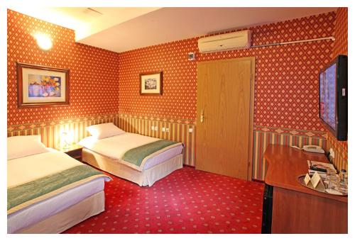 1 queen bed