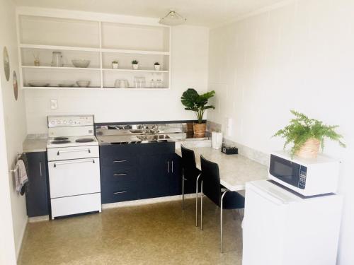 مطبخ, Blue Haven Motel in تاورانجا