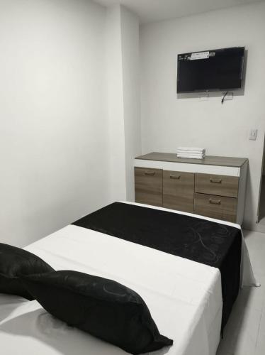 Budget Single Room image 1