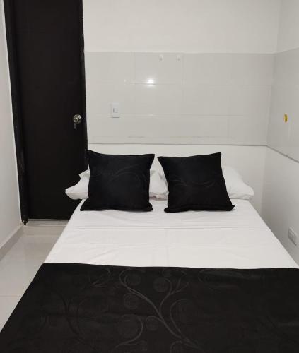 Budget Single Room image 2