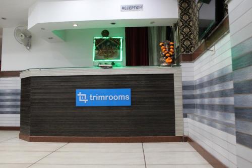 Trimrooms JMC Katra Railway Road