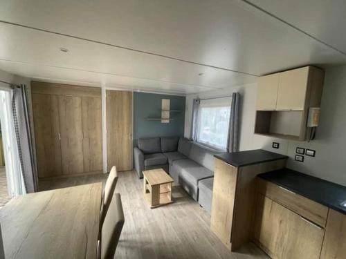 Mobil-home 102 TyBreizh Vacances at the Domaine de Kerlann gîte à louer Rosbras