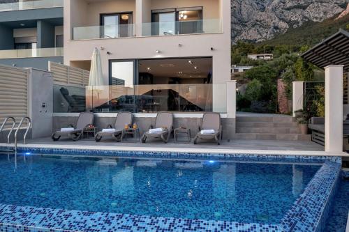Villa with Private Pool image 3