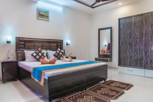 10 BHK Sunset View By Exotic Stays