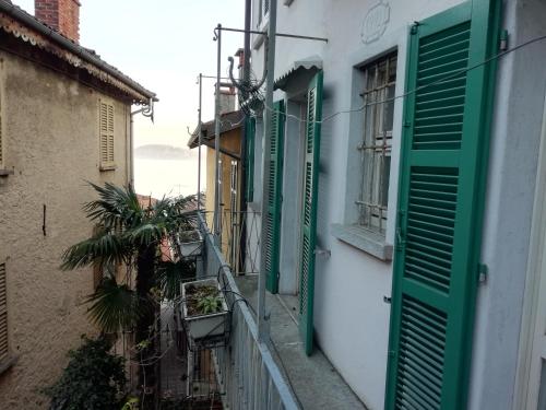 Erkély/terasz, Belgirate Casa Emilia in Belgirate