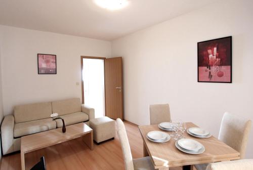 One-Bedroom Apartment with Balcony image 8