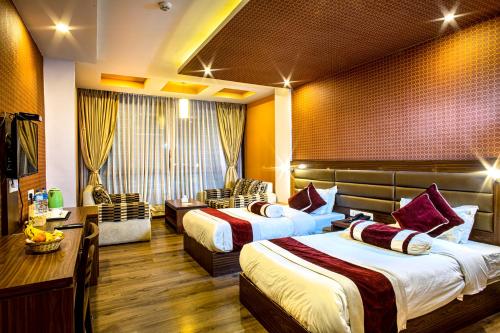 room detail thumbnail 1