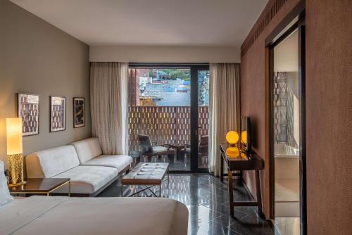 Luxury Double Room image 10