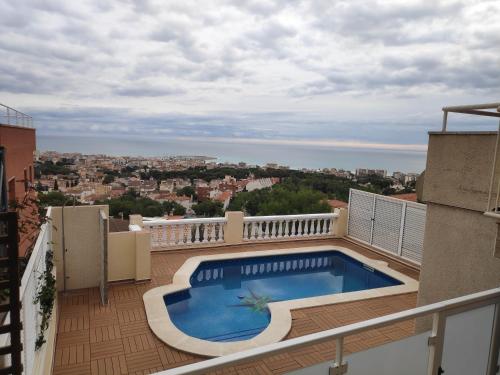  BEACH HOUSE. CASA CON PISCINA PRIVADA in Calafell